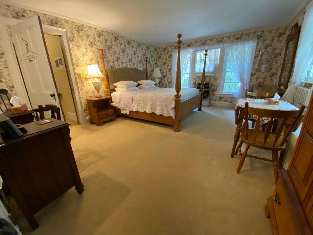 Bernard Gray Hall Bed And Breakfast Niagara-on-the-Lake Esterno foto